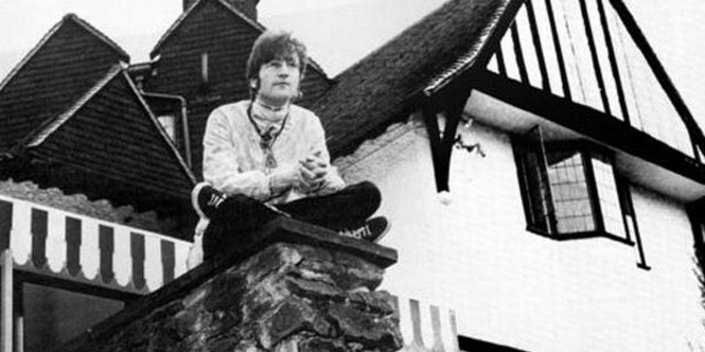 Dünyaca ünlü rock sanatçısı John Lennon'ın villası satılıyor