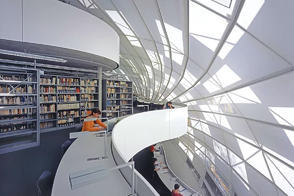 Farklı mimari konsepte sahip kütüphaneler