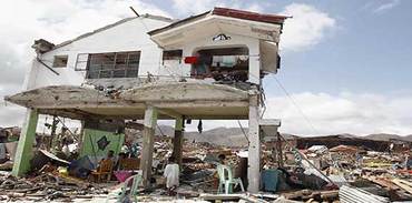 Filipinler'de 26 bin ev yıkıldı