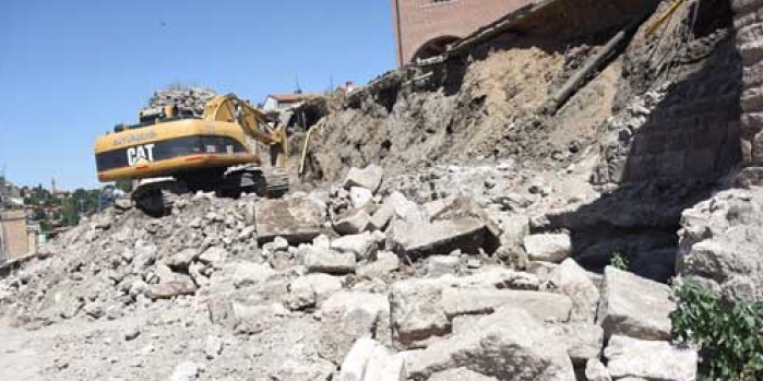 Ankara Büyükşehir Belediyesi'nden tartışmalı yıkım