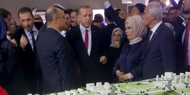 Cumhurbaşkanı Erdoğan'dan 3. İstanbul standına ziyaret