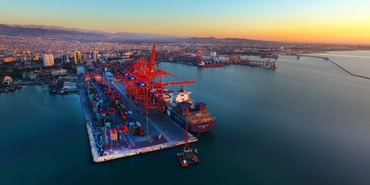 Akfen Holding Mersin Limanı'ndaki hisselerini satıyor